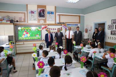 Bursa’da Uyum Haftası Başladı: Minikler Okula İlk Adımlarını Attı