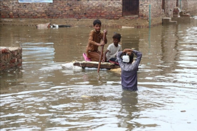 O ülkede muson yağışlarında ölenlerin sayısı artıyor...