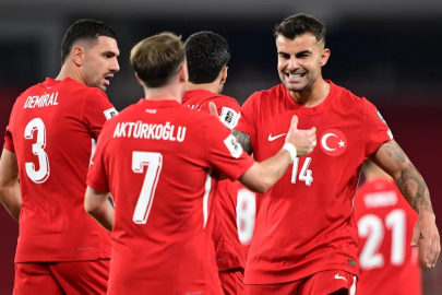 Türkiye - İspanya maçının ilk 11'leri