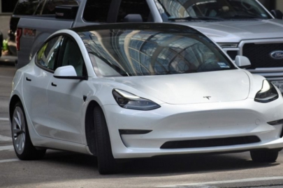 Tesla'dan bir zam daha!