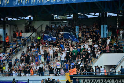 Karacabey’de kurtuluş coşkusu dostluk maçı ile taçlanıyor