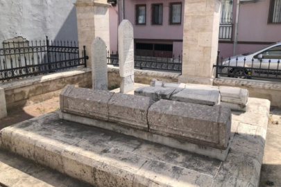 Bursa'da tarihi miras: Oruç Bey Türbesi