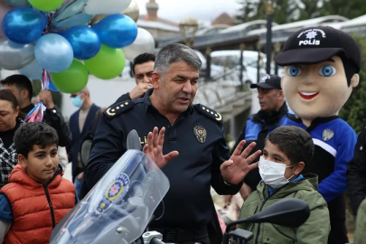 Erzurum'da ilik nakli olan Sıraç'ın polislerle balon uçurma isteği yerine getirildi