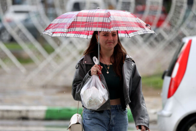 Marmara'da sıcaklık 8-10 derece düşüyor! Sağanak geliyor!