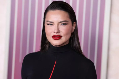 Adriana Lima estetik sonrası adeta yeniden doğdu