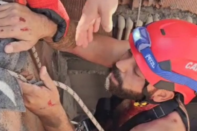 Damdan havalandırma boşluğuna düşen boyacıyı itfaiye ekipleri kurtardı