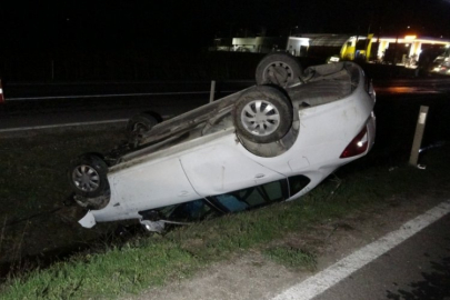 Takla atan araçtaki 2 kişi yaralandı