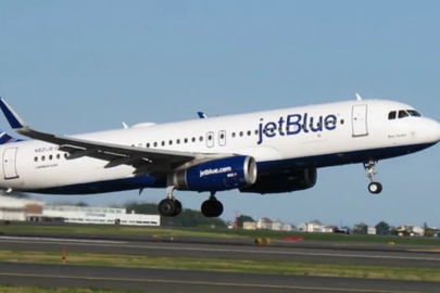 Ani irtifa kaybı yaşanan uçakta korku dolu anlar: Yolcular yaralandı