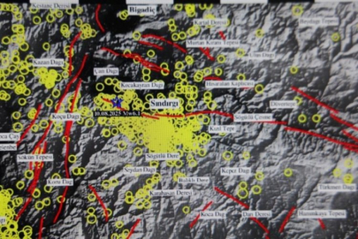 Uzmanlardan 'Panik yok' mesajı: "Depremle yaşamaya alışmalıyız"