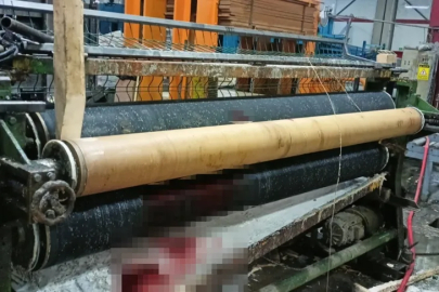 Bursa'da silindir makinasına elini kaptıran işçi ağır yaralandı!