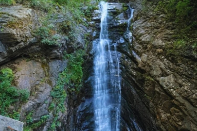 Bursa'da tüm güzelliği gölgede bırakan manzara! Çok yazık...