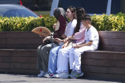 Kasımda yaz başka: Havalar ısınıyor, hafta sonu termometreler yükselecek!