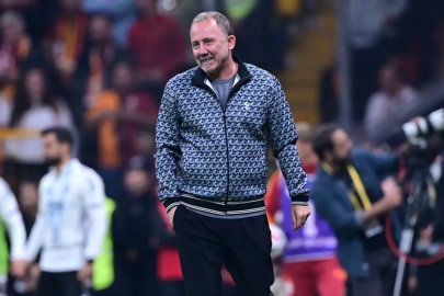 Sergen Yalçın'dan derbi öncesi sürpriz karar! Yıldız isim yedek oynayacak