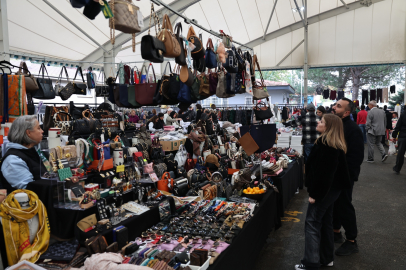 Nilüfer’in 7’nci giyim pazarı açıldı