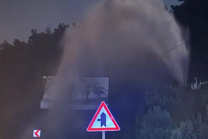 Bodrum’da ana isale hattı patladı, tonlarca su caddeye aktı