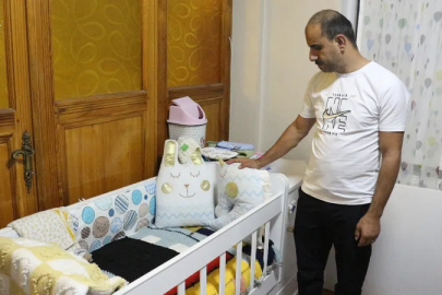 Isparta'da 8 aylık oğlunu da alıp kaybolan eski eşinin dönmesini istedi