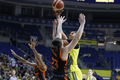 Fenerbahçe Opet, 5'te 5 yaptı ve grup liderliğini garantiledi