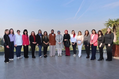 Bursa Valisi Ayyıldız'ın eşinden önemli mesaj: 'Çocuklar sevgi ortamında büyümeli'