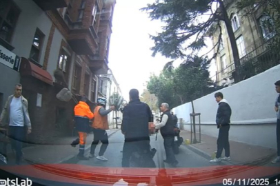 Fatih'te motosikletliler arasında sopalı kavga! O anlar kamerada