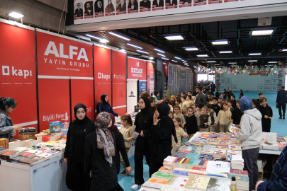 İnegöl Kitap Günleri Hafta Sonu 12 Muhteşem Yazarı Konuk Edecek