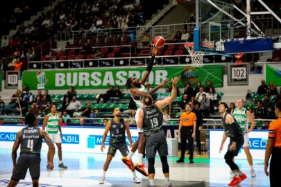 Bursaspor Basketbol, Çakı ile ilk galibiyetini aldı