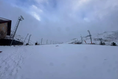 Erzurum ve Kars'ta Yüksek Kesimlerde Kar Yağışı Etkili Oldu