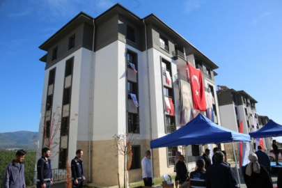 Orhangazi'de yeni TOKİ konutları hak sahiplerine teslim edildi!