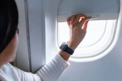 Uçak kalkarken bu yüzden perdelerin açık olması isteniyormuş