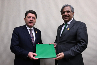 Adalet Bakanı Yılmaz Tunç, Pakistan Mevkidaşıyla Görüştü