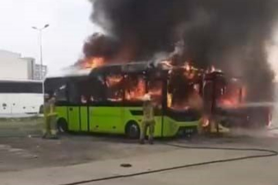 Bursa'da otobüsler alev alev yandı!