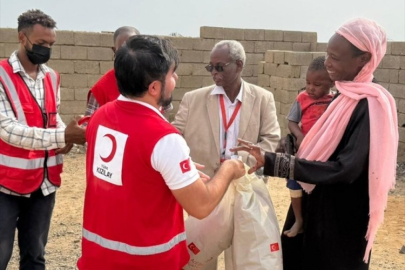 Türk Kızılay, Sudan'da 1000 battaniye dağıttı
