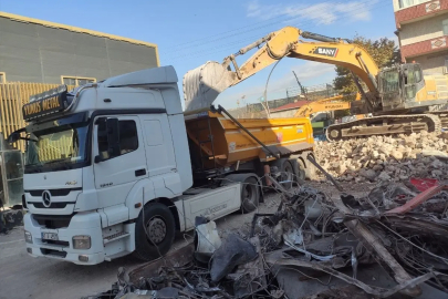 Dilovası'ndaki Yangında Hayatını Kaybedenlerin Fabrikası Yıkıldı