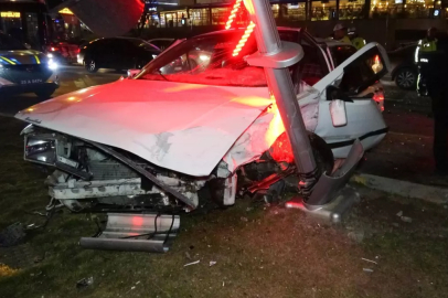 Ehliyetsiz Sürücünün Kaçışı Kaza ile Sonuçlandı: 3 Yaralı