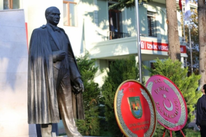 İznik'in düşman işgalinden kurtuluşunun 105.yılı resmi törenle kutlandı!