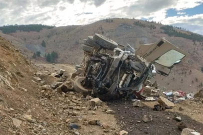 Beton mikseri yamaçtan yuvarlandı: 1 yaralı