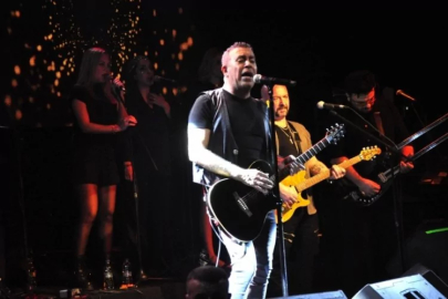 Bursa'da Haluk Levent coşkusu