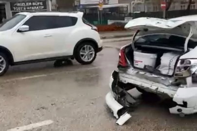 Bursa'da yağışta kaza kaçınılmaz oldu!