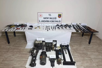 Hatay'da Ruhsatsız Silah Operasyonu: 8 Tabanca ve 4 Av Tüfeği Ele Geçirildi