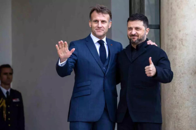 Zelenskiy ve Macron, Barış Planı için Paris'te Buluşacak