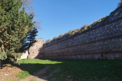 Bursa'da tarihi surlarının içindeki özel mülkiyet satışa çıktı!