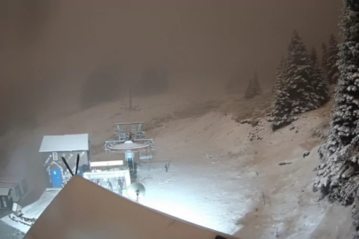 Bursa'nın zirvesinde yoğun yağış! Göz gözü görmüyor...