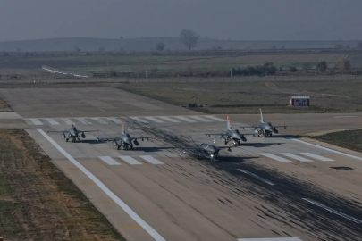 KIZILELMA’nın tarihi hava-hava başarısı dünya basınında geniş yer buldu