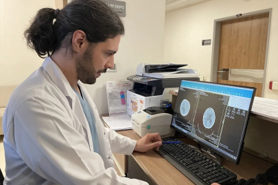 7 Yaşındaki Ensar Işık'ın Beyin Tümörü Ameliyatla Alındı