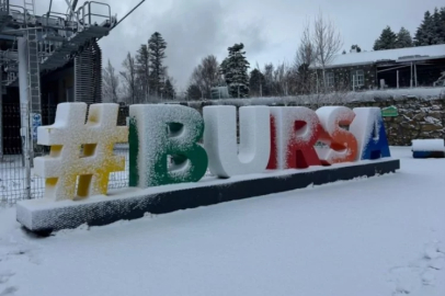 Bursa'nın çatısı beyaza büründü!