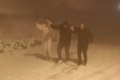 Bursa'da Uludağ'a kar yağışını bakın nasıl kutladılar...