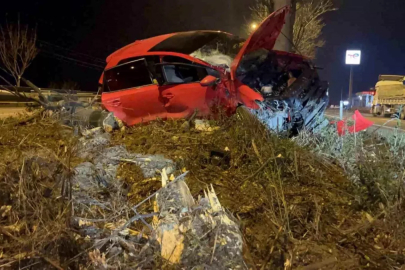 Eskişehir'de Feci Kaza: Sürücü Ağır Yaralandı