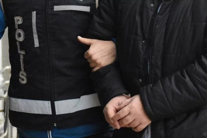 Kendisini polis olarak tanıtarak 5,5 milyon liralık ziynet eşyasını dolandırdı