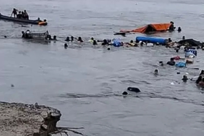 Peru'da toprak kayması sonucu batan iki yolcu teknesinde onlarca ölü ve kayıp var