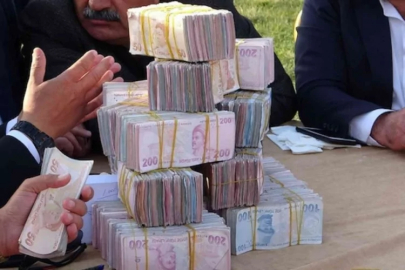 Aşiret düğününde Türkiye rekoru: Altınların değerini duyan inanamadı!