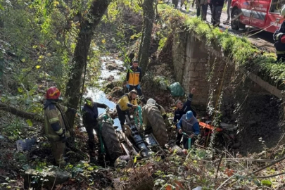Bursa'da traktör dere yatağına uçtu!